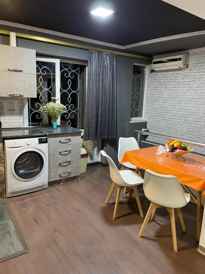 N 1 Hostel Yerevan Exterior photo